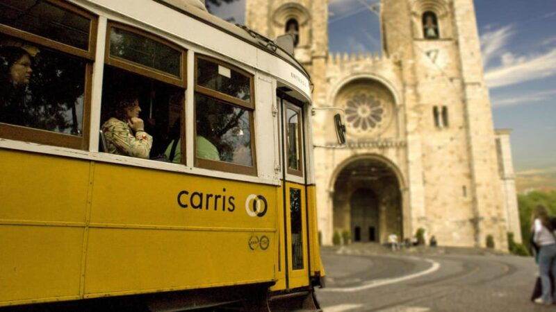 lisbon-private-city-tour-by-tuk-tuk