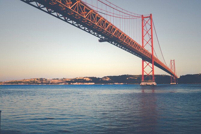 lisbon-private-city-tour-with-a-river-boat-crossing-included