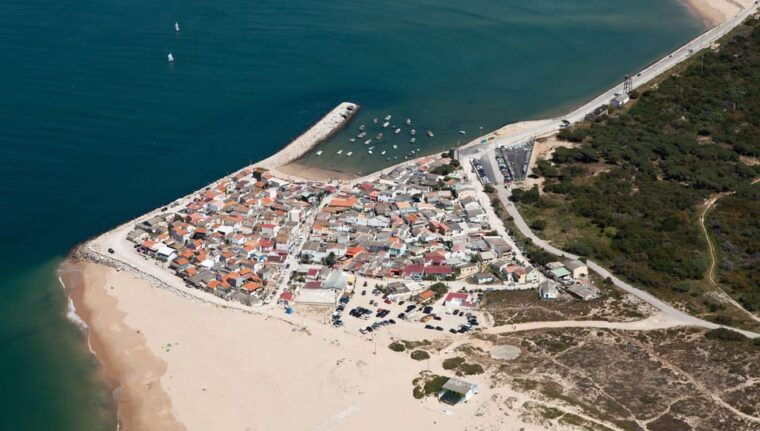 lisbon-private-cristo-rei-tuk-tuk-tour