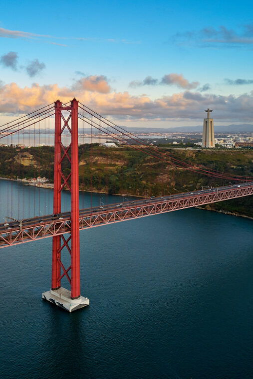 lisbon-private-cristo-rei-tuk-tuk-tour