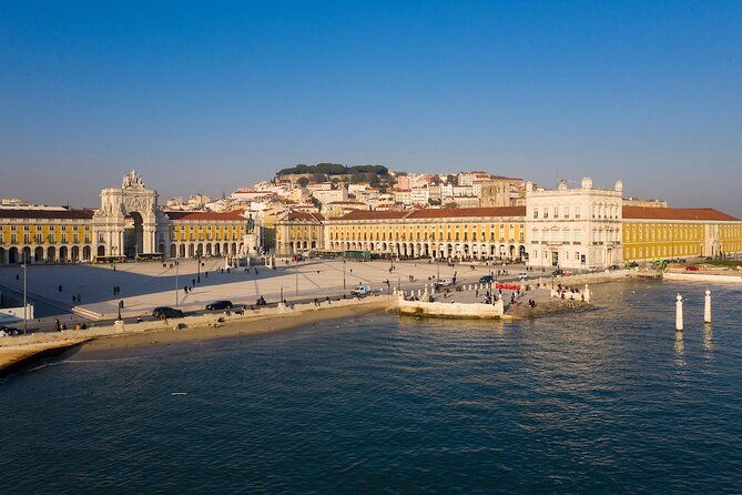 lisbon-private-driver-and-customizable-tour
