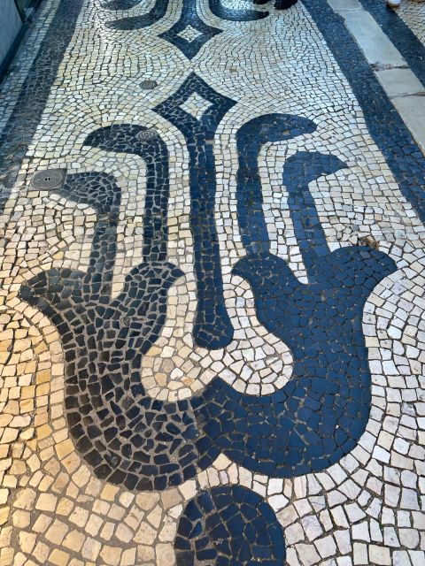 lisbon-private-full-day-sightseeing-tour-by-tuk-tuk