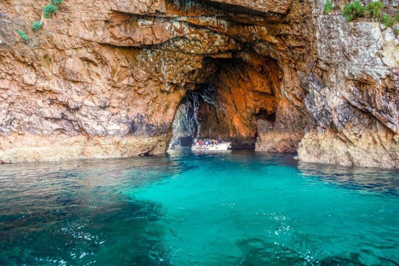 lisbon-private-full-day-tour-to-berlengas-island