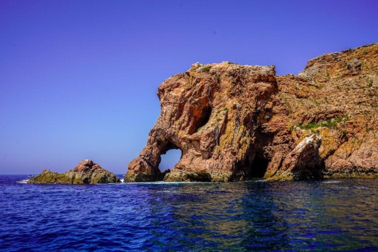 lisbon-private-full-day-tour-to-berlengas-island