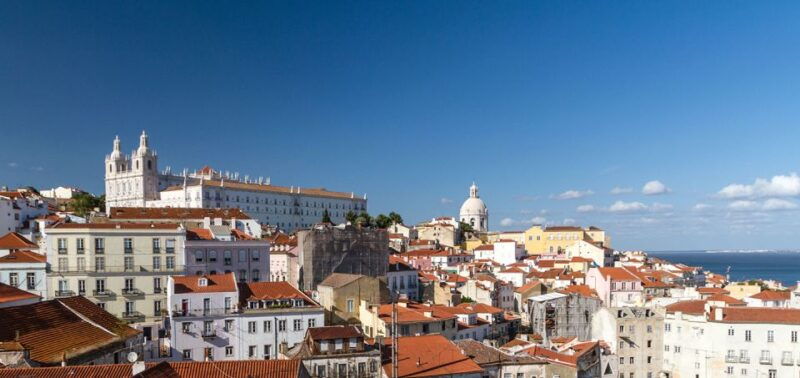 lisbon-private-guided-electric-tuk-tuk-tour-with-tastings-3