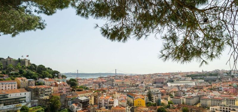 lisbon-private-guided-electric-tuk-tuk-tour-with-tastings-3