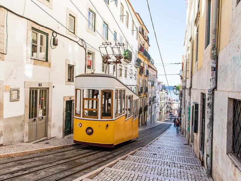 Lisbon: Private Guided Tour by Electric Tuk Tuk - Key Points