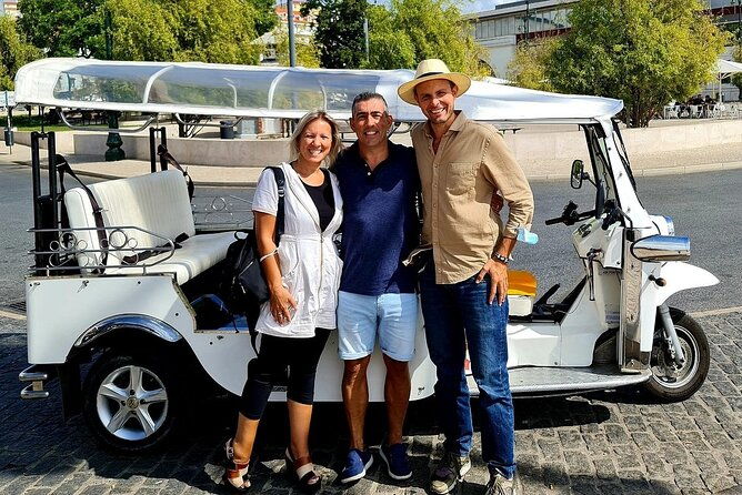 lisbon-private-guided-tour-by-electric-tuk-tuk