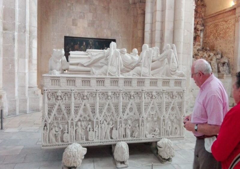 lisbon-private-guided-tour-of-tomar-batalha-and-alcobaca