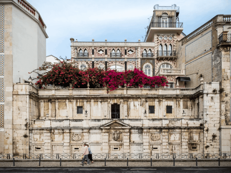 lisbon-private-guided-tuk-tuk-tour