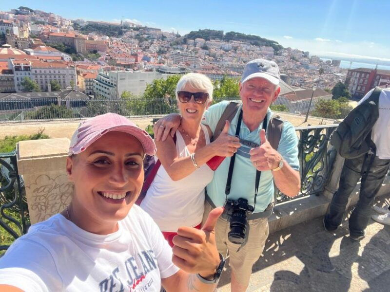 lisbon-private-half-day-tuk-tuk-tour
