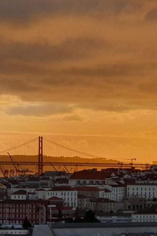 lisbon-private-highlights-tuk-tuk-tour-with-tapas-and-wine