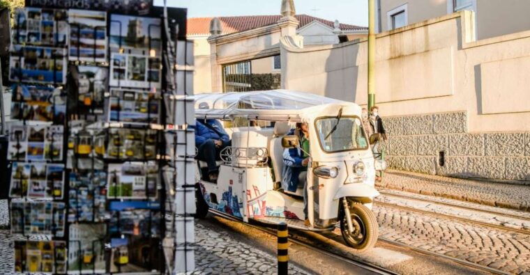lisbon-private-historic-tour-by-eco-tuk-tuk