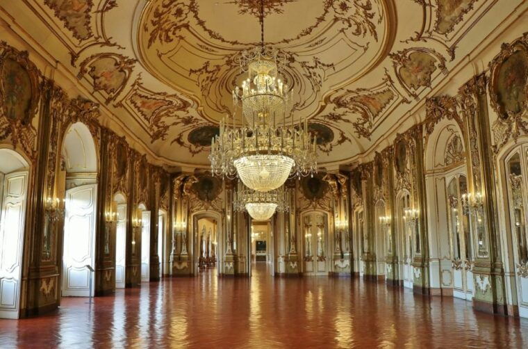 lisbon-private-historical-tour-to-queluz-and-ajuda-palaces