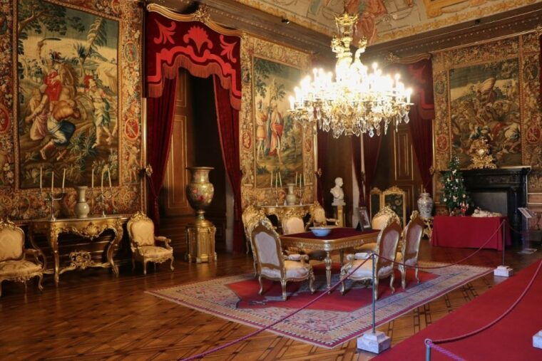 lisbon-private-historical-tour-to-queluz-and-ajuda-palaces