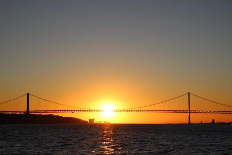 lisbon-private-lisbon-by-night-tour-with-local-guide