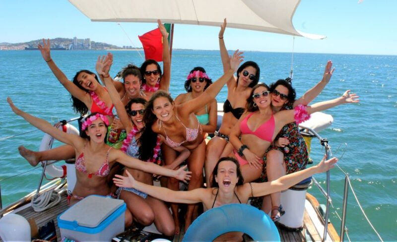 lisbon-private-party-on-a-vintage-sailboat