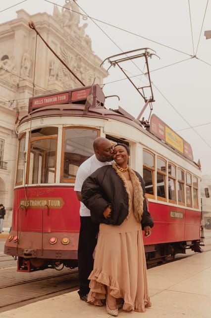 lisbon-private-photo-shoot-with-a-professional-photographer