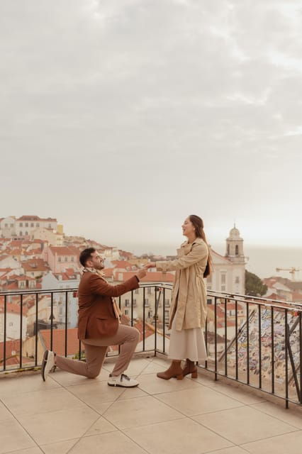 lisbon-private-photo-shoot-with-a-professional-photographer