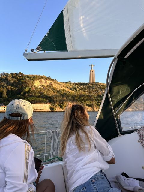 lisbon-private-sailboat-tours-on-tagus-river
