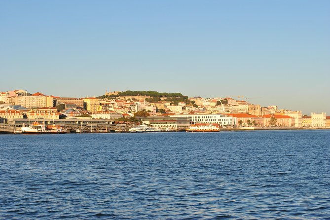 lisbon-private-sailing-cruise-drink-included-options-2h-3h-4h-6h-or-8h