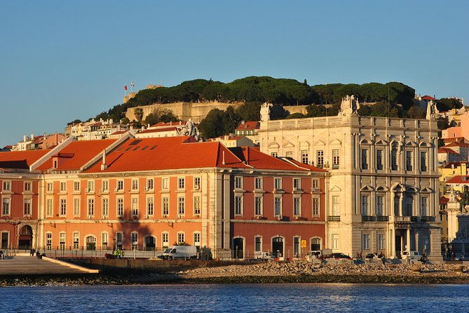 lisbon-private-sailing-cruise-drink-included-options-2h-3h-4h-6h-or-8h