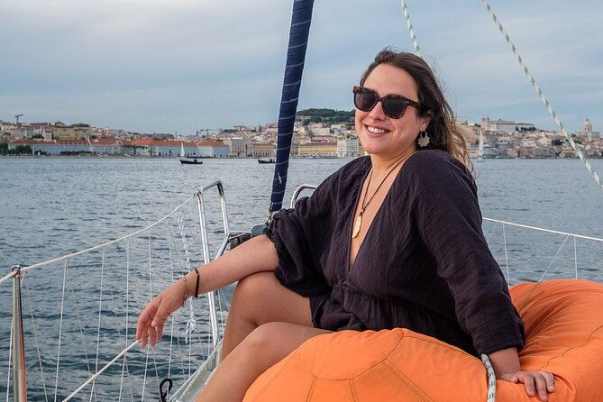 lisbon-private-sailing-tour-along-the-tagus-river