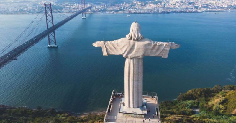 lisbon-private-sightseeing-car-tour-w-jeronimos-monastery