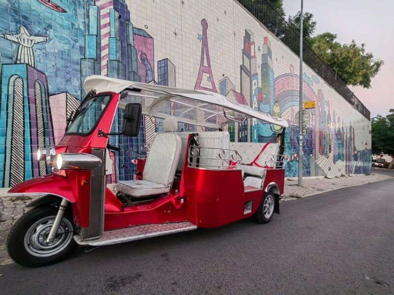 lisbon-private-sightseeing-photography-tour-with-tuk-tuk