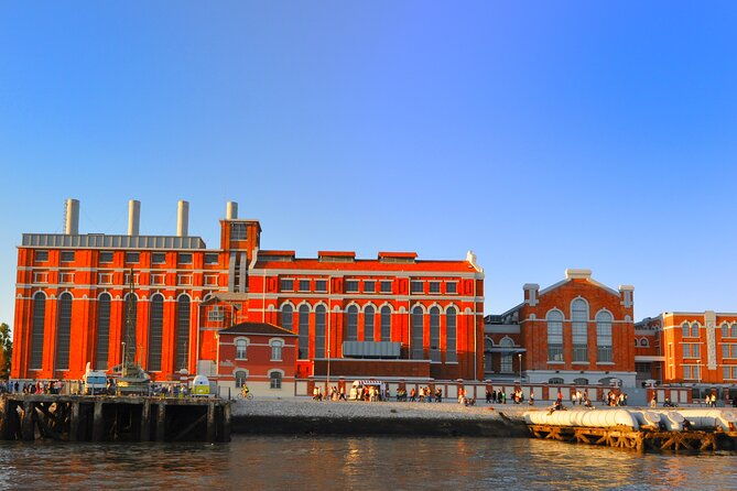 lisbon-private-sunset-cruise