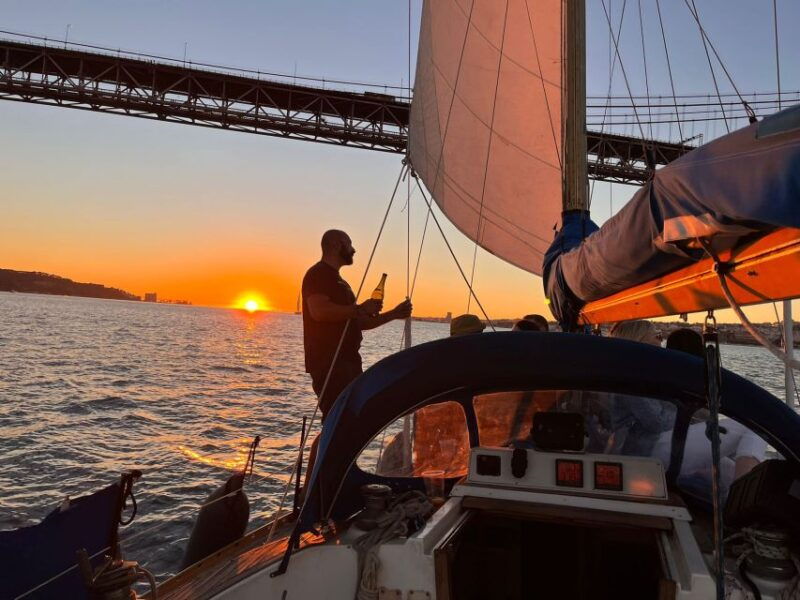 lisbon-private-sunset-sailboat-tour-with-welcome-drink