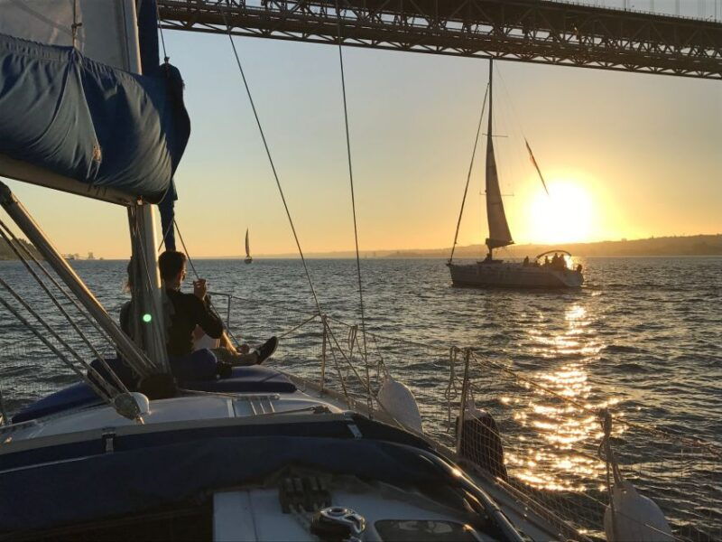 lisbon-private-sunset-sailing-tour-with-champagne