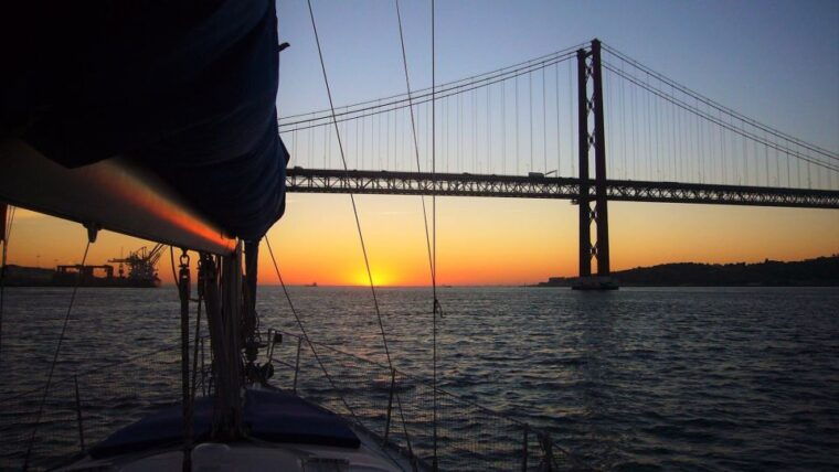 lisbon-private-sunset-sailing-tour-with-champagne