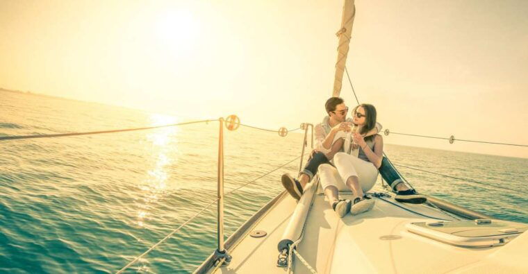 lisbon-private-sunset-sailing-tour-with-champagne