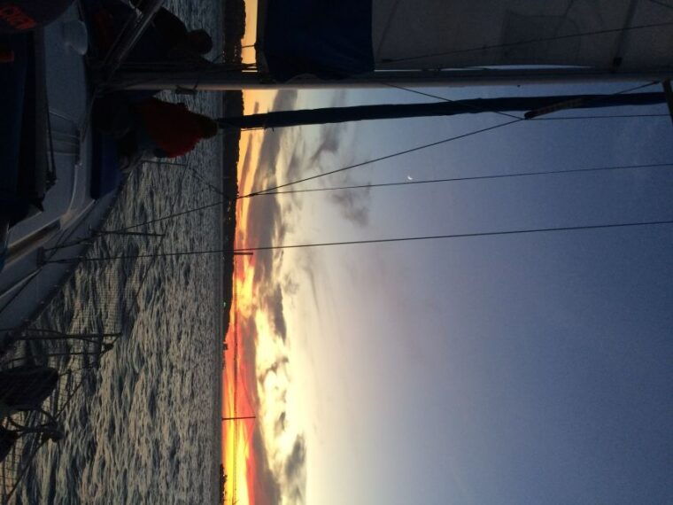 lisbon-private-sunset-sailing-tour-with-champagne