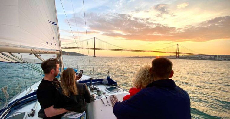 lisbon-private-sunset-sailing-tour-with-drinks