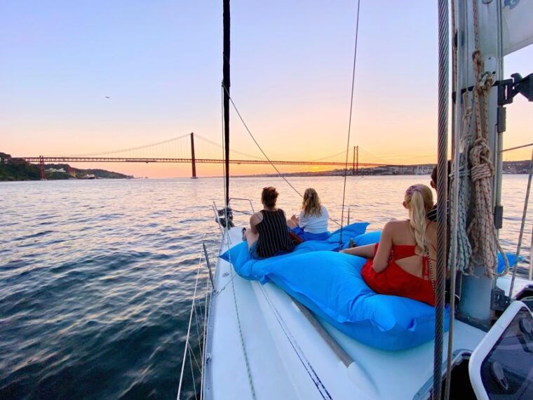 lisbon-private-sunset-sailing-tour-with-drinks