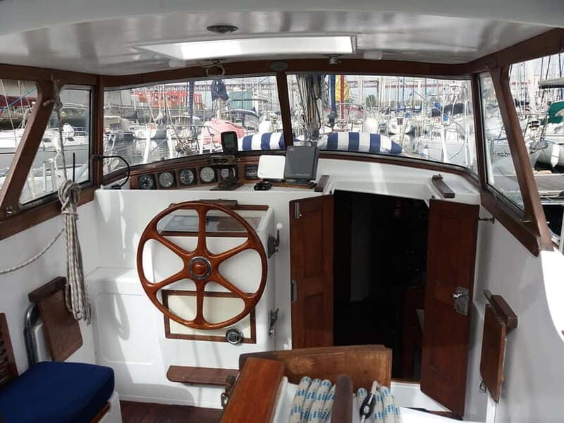 Lisbon: Private Tagus River Cruise with Drinks - FAQ