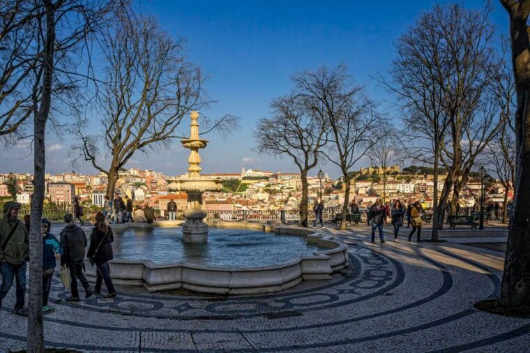 lisbon-private-tour-by-tuk-tuk