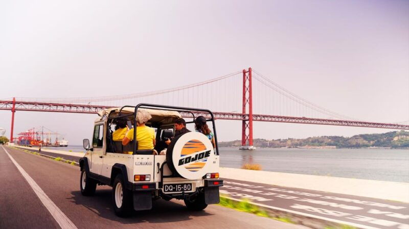 lisbon-private-tour-in-a-vintage-jeep-with-drink-tastings