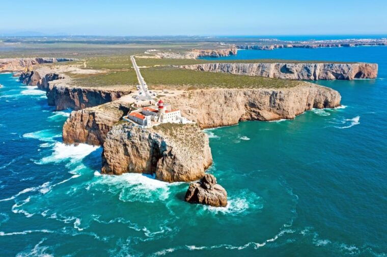 lisbon-private-tour-to-algarve-benagil-algar-seco-lagos