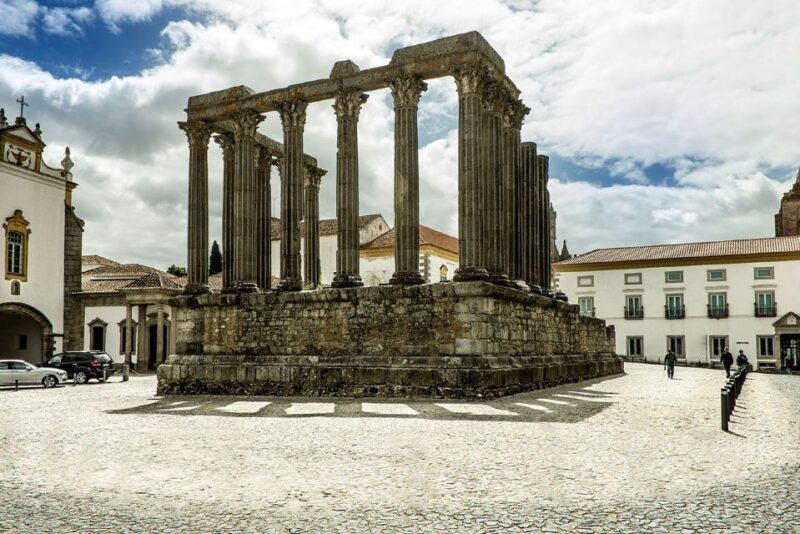 lisbon-private-tour-to-evora-and-cork-factory