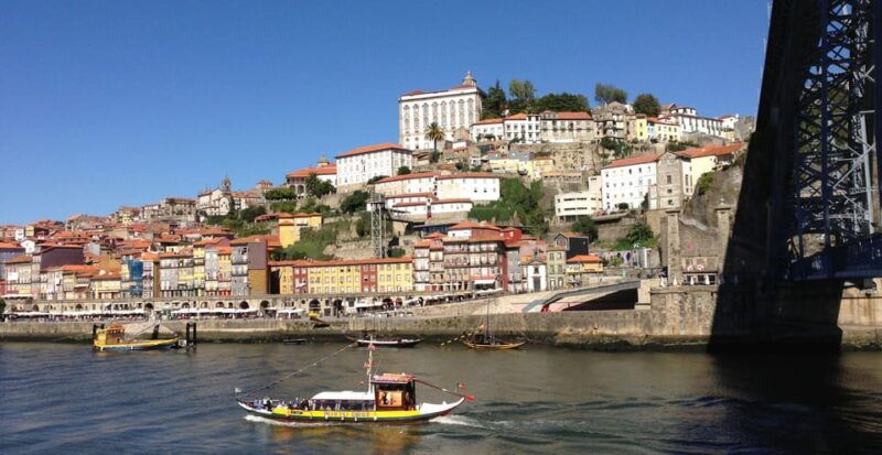 lisbon-private-tour-to-porto-visiting-fatima-nazare-obidos