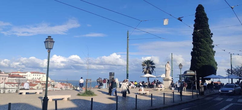 Lisbon: Private Tuk Tuk City Tour with Local Driver - Key Points