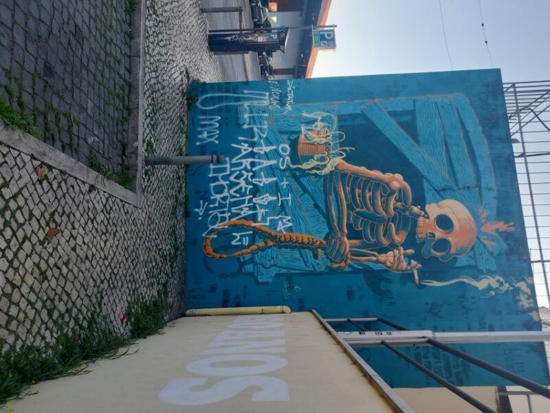 lisbon-private-tuk-tuk-street-art-tour-for-25-hours