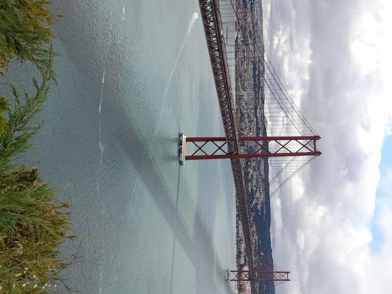 lisbon-private-tuk-tuk-tour-christ-the-king-abril-bridge