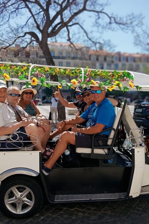 lisbon-private-tuk-tuk-tour-historical-old-city-sightseeing