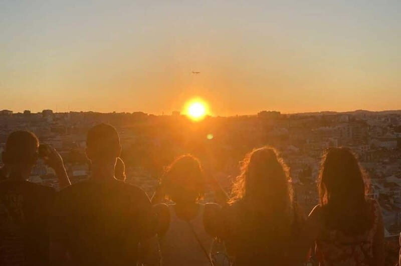 Lisbon: Private Tuk Tuk Tour with Professional Guide - What Makes This Tour Stand Out?