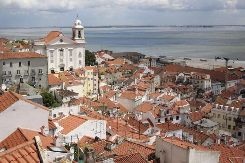 lisbon-private-walking-tour-with-a-local-guide
