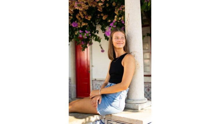 lisbon-private-walking-tour-with-professional-photoshoot